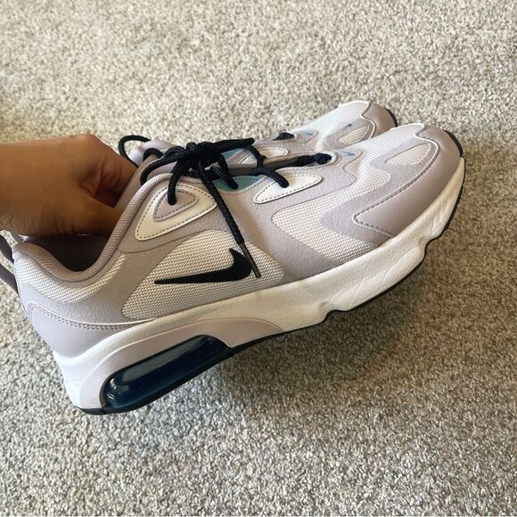 NEW nike air max 200 in silver lilac - Picture 2 of 11